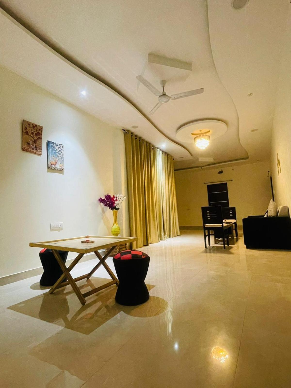 Atulyam Stays Sushant Golf City Lucknow Exterior foto